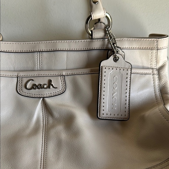 Coach Off-White Leather Tote - Picture 2 of 7